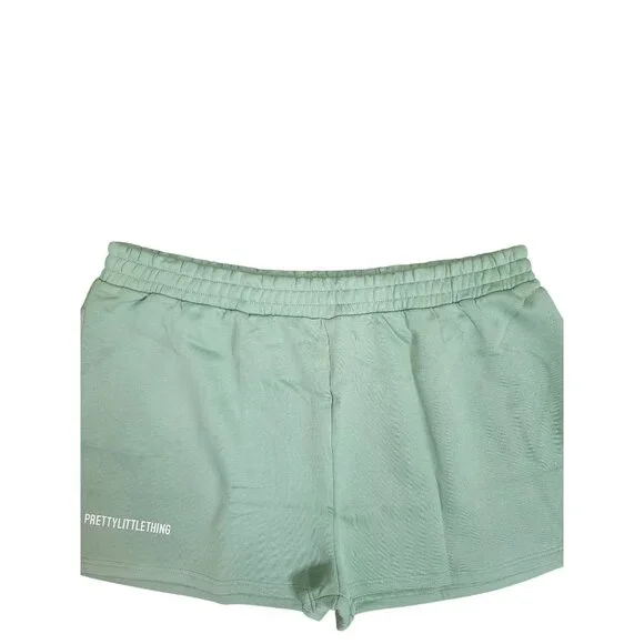 PrettyLittleThing Plus Sage Green Printed Pocket Sweat Shorts Size 20 - Picture 2 of 7